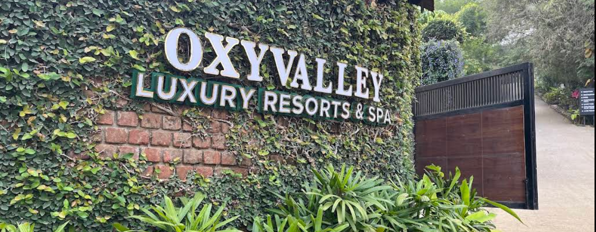 Oxy Valley Resort